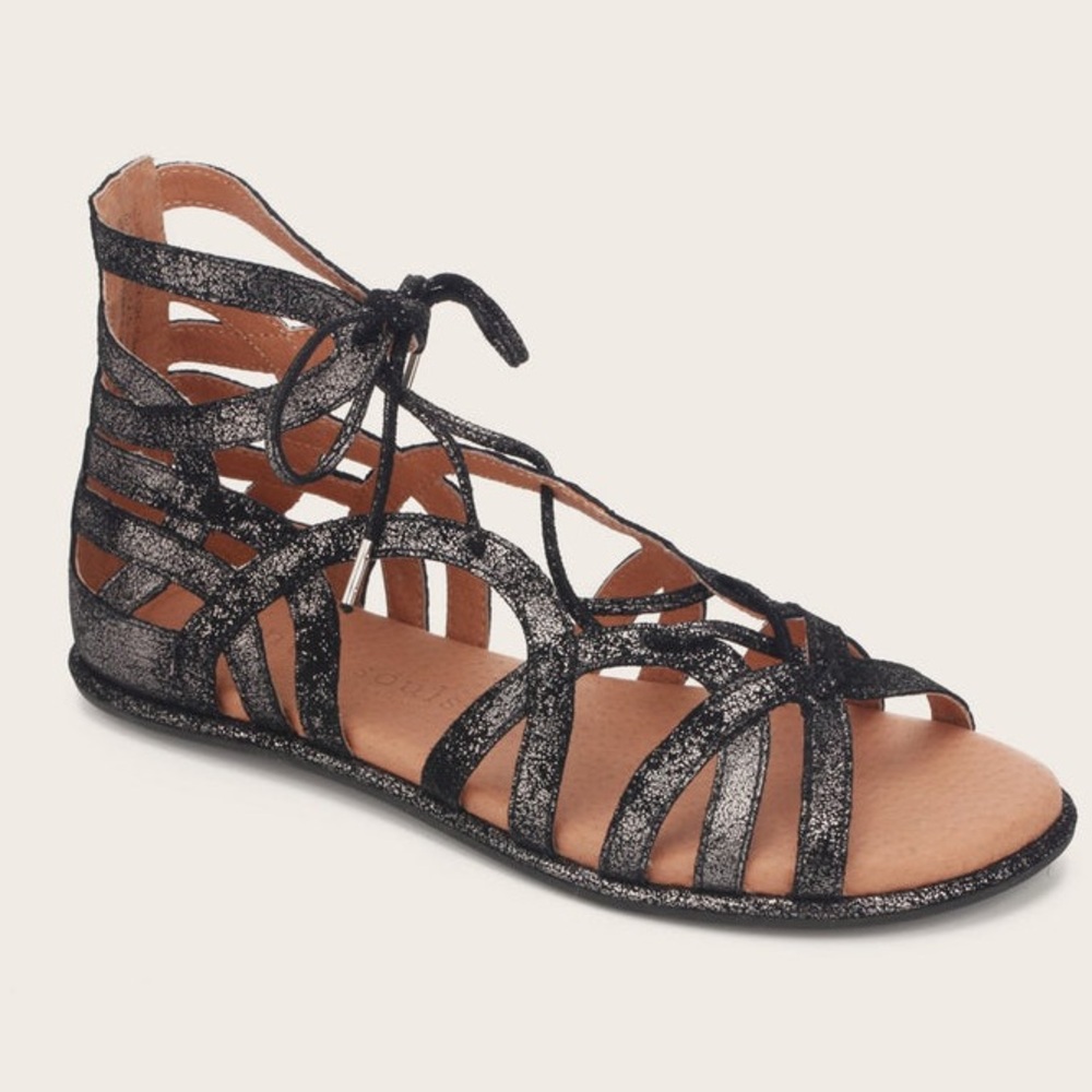 Gentle Souls by Kenneth Cole Womens Break My Heart Gladiator Sandal Sz 6 NIB